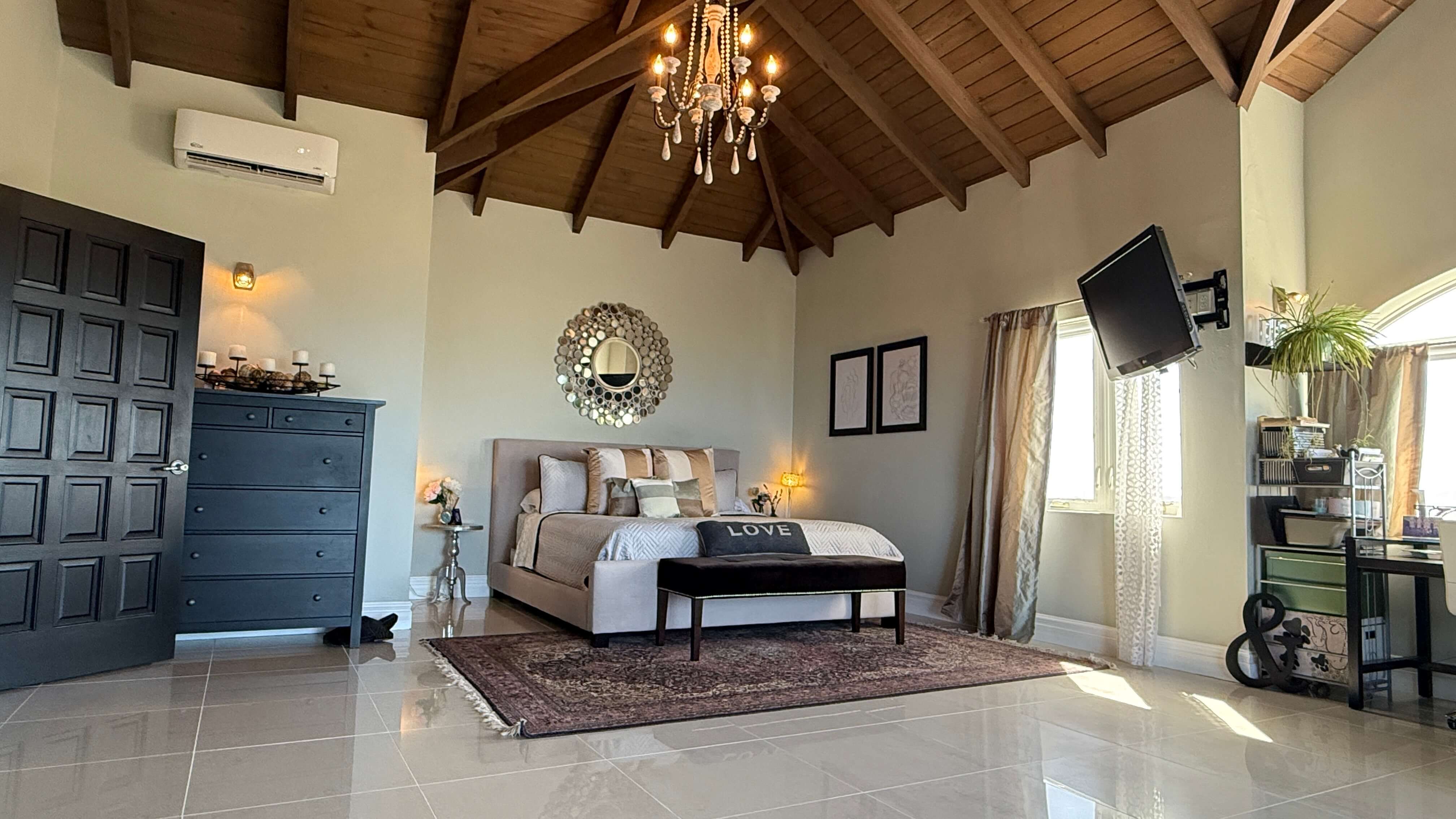 Paradise View, Dickenson Bay, Antigua — photo 2 of 15