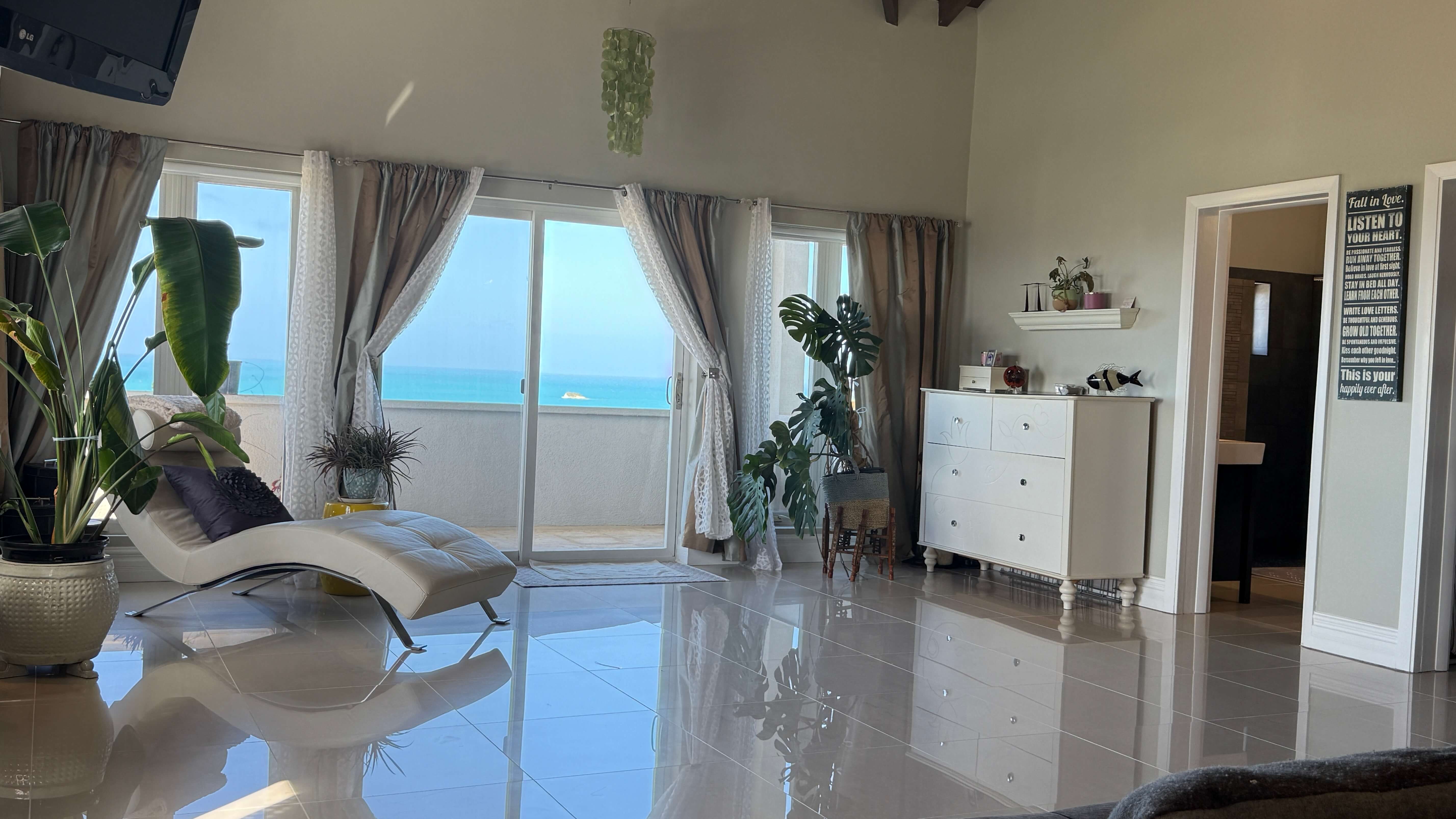 Paradise View, Dickenson Bay, Antigua — photo 3 of 15