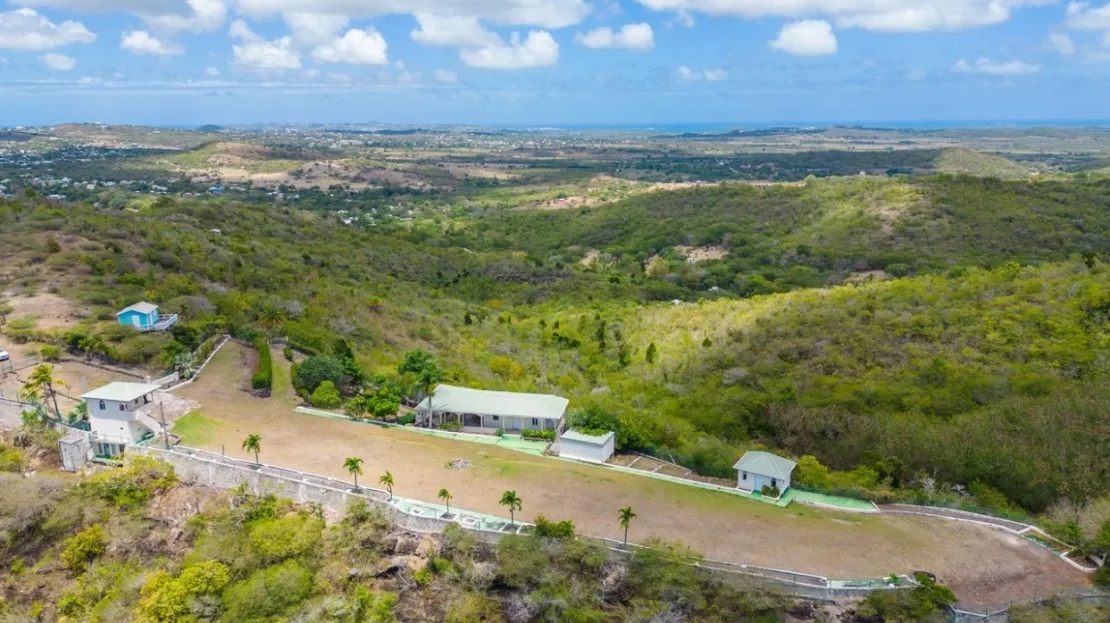 Horseferd Hill, Antigua — photo 11 of 15