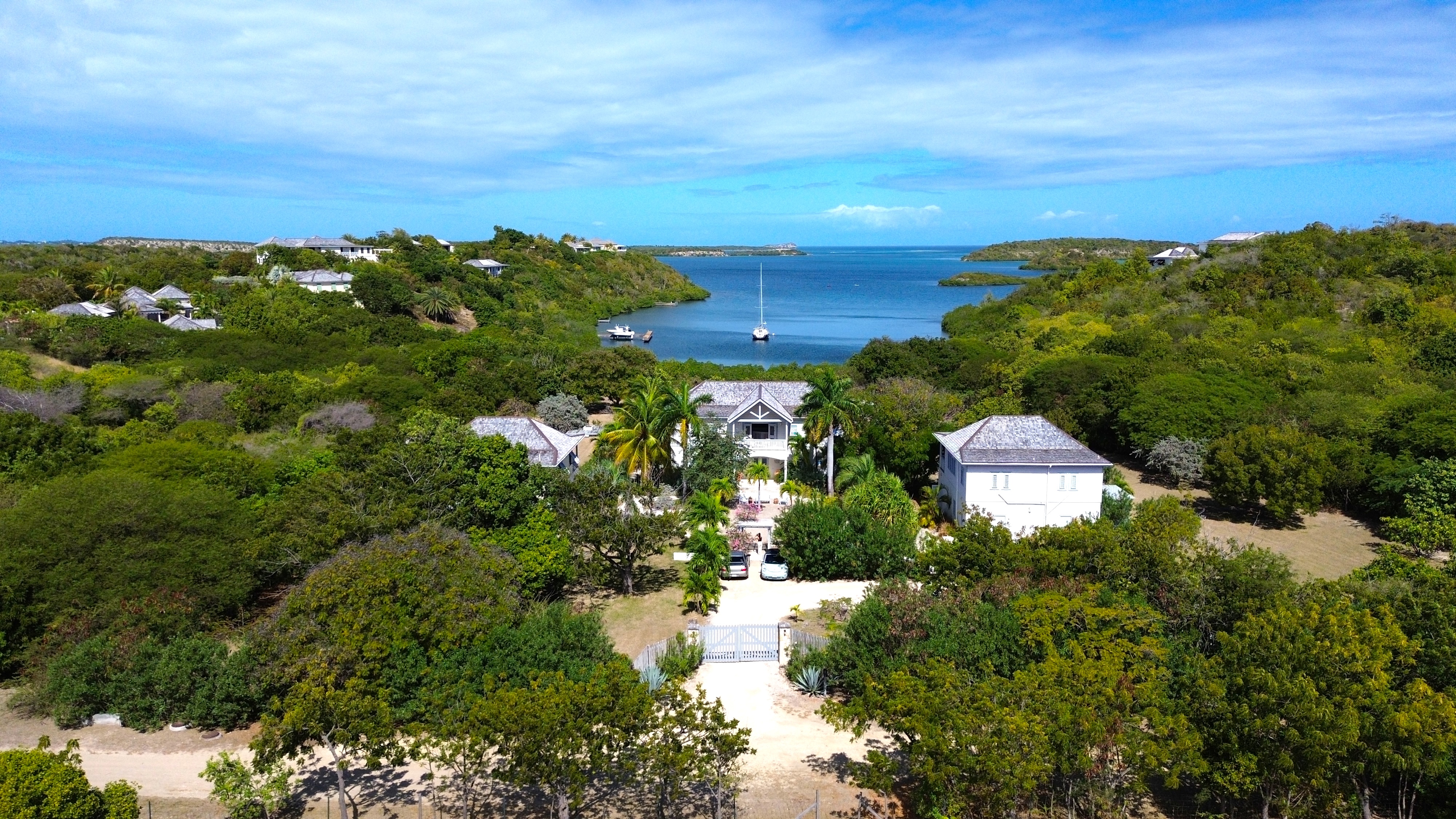 Driftwood Villa — photo 2 of 15
