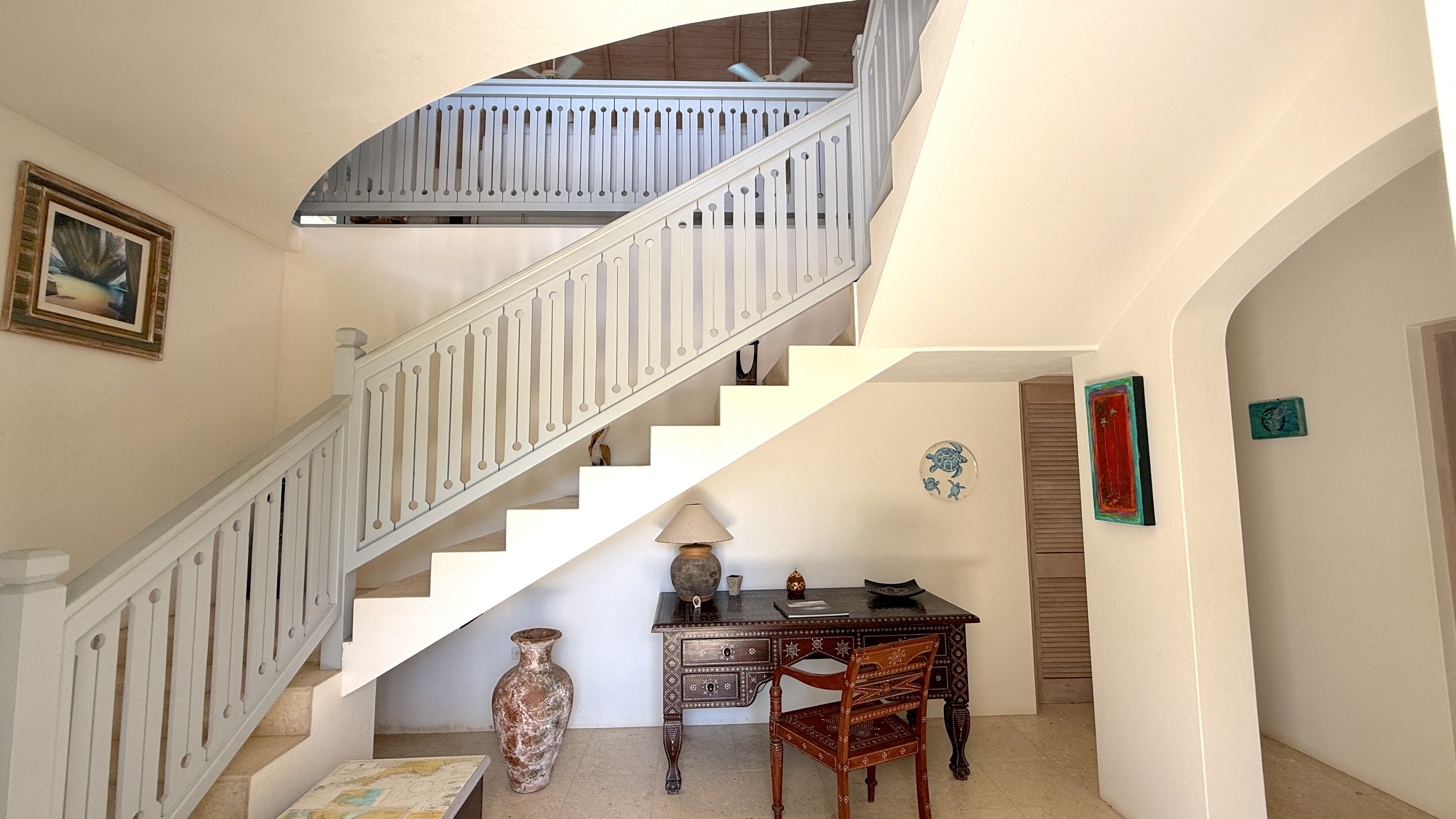 Driftwood Villa — photo 4 of 15