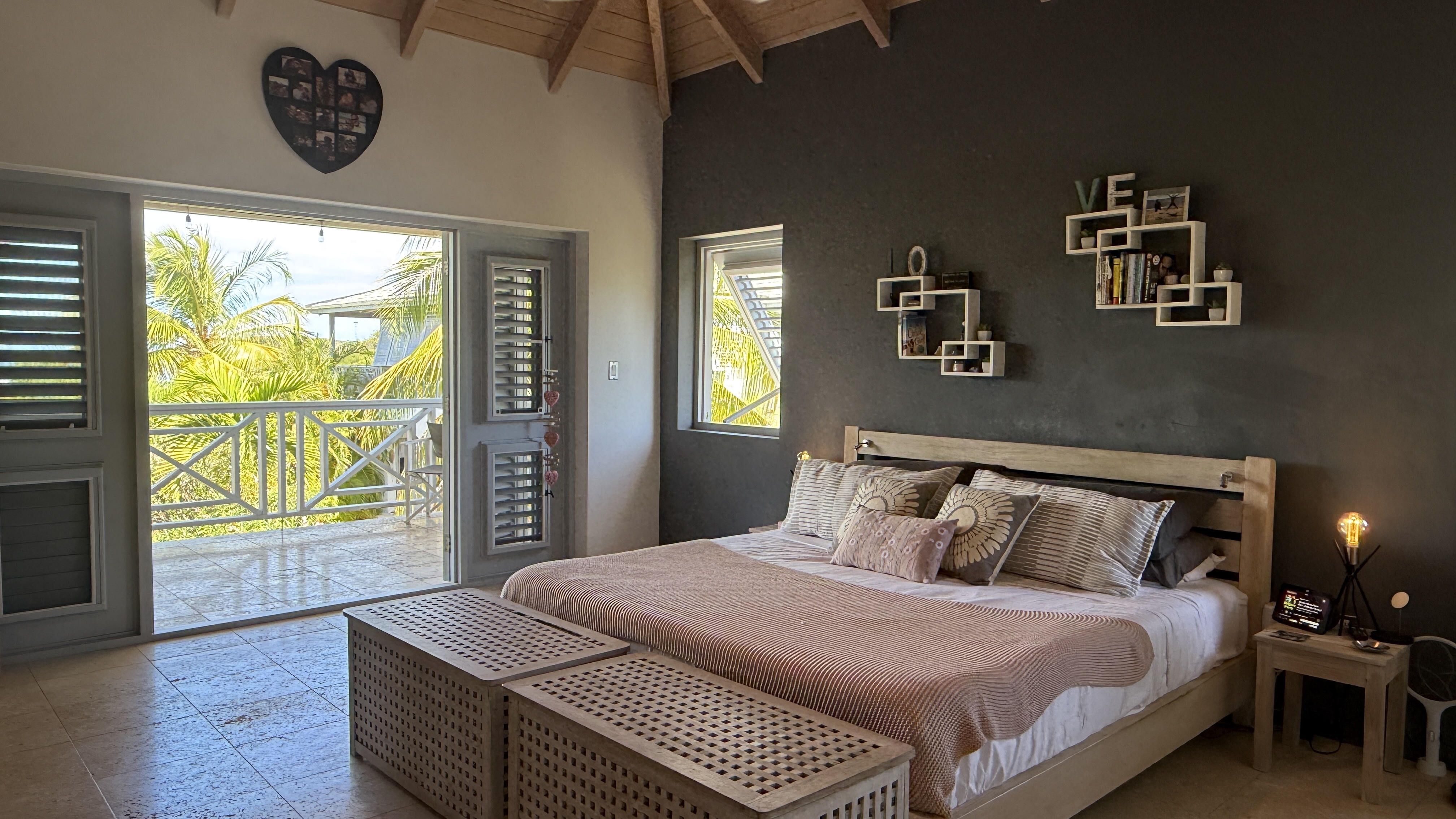 Driftwood Villa — photo 11 of 15